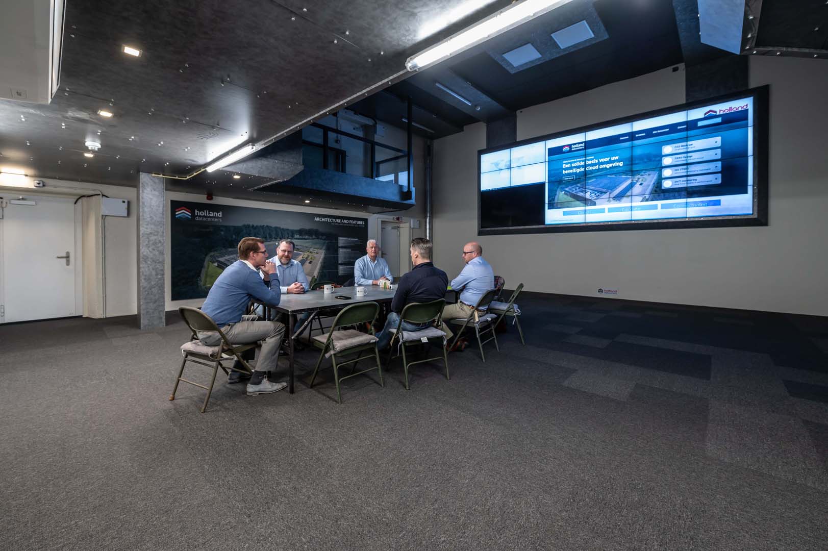 De presentatieruimte in het voormalige commandocentrum